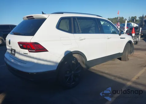 2024 Volkswagen Tiguan 2.0T Se/2.0T Wolfsburg Edition z USA, uszkodzony, nr VIN 3VV2B7AX1RM128279